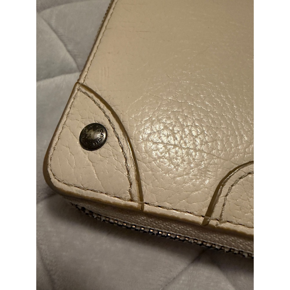 Coach Cream Pebbled Leather Trunk Style Zip Around Wallet - Picture 4 of 15